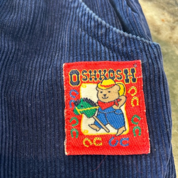VINTAGE 90’s Oshkosh Navy Corduroy Trousers 4t made in USA have wear - Picture 2 of 7